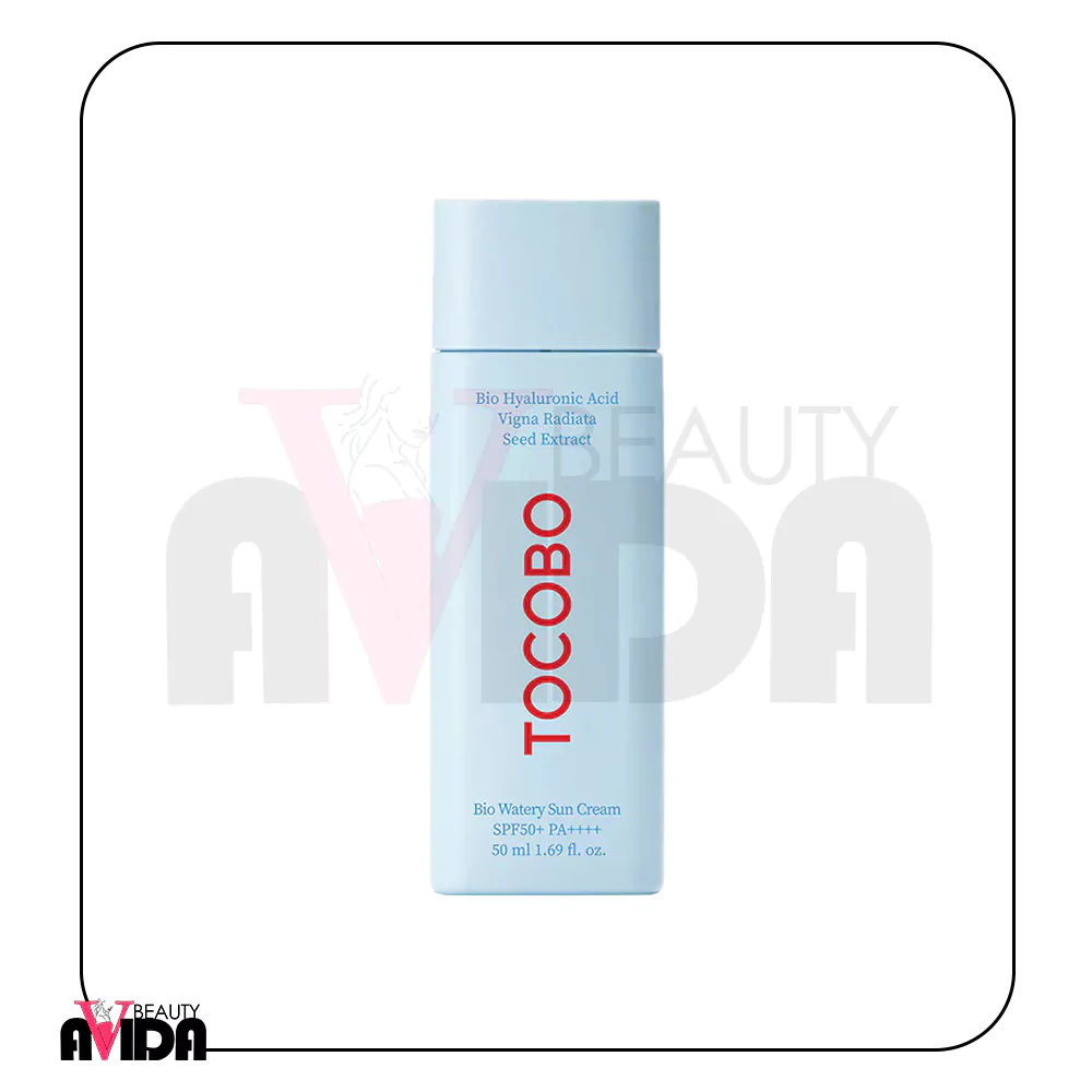 ضد آفتاب کرمی توکوبو مدل Bio Watery با SPF50+ و PA++++، محافظی قوی در برابر اشعه‌های مضر خورشید است. این محصول با بافت سبک و فرمولاسیون بر پایه آب، به سرعت جذب پوست می‌شود و بدون ایجاد حس چربی، پوست را مرطوب و شاداب نگه می‌دارد.