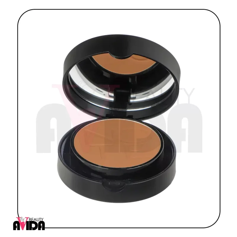 رژ گونه نوت مدل Luminous Silk شماره 8 با بافتی سبک و ابریشمی، پوششی یکنواخت و ماندگار ایجاد کرده و با روغن آرگان و ویتامین E به مرطوب‌سازی پوست کمک می‌کند.