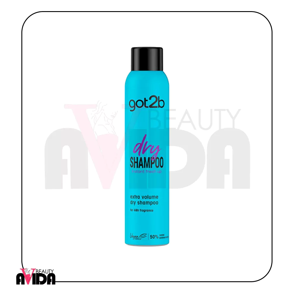شامپو خشک گات تو بی مدل Extra Volume، با فرمولاسیون سبک و بدون ایجاد سفیدک، چربی موها را جذب کرده و با افزودن حجم و رایحه‌ی ماندگار، آن‌ها را برای حالت‌دهی بهتر آماده می‌سازد.