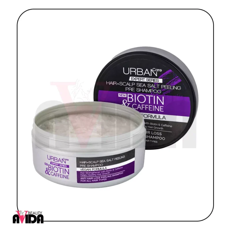 اسکراب مو اربن کر مدل BIOTIN and CAFFEINE با فرمولاسیون وگان و بدون مواد مضر، با لایه‌برداری ملایم پوست سر، به تقویت ریشه مو و کاهش ریزش کمک می‌کند. مناسب برای انواع موها، به‌ویژه موهای چرب و مستعد ریزش.